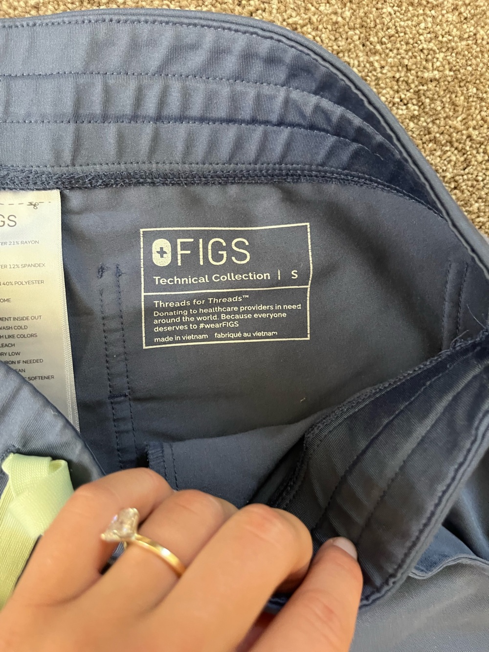 Figs Scrub Set - Picture 4 of 6
